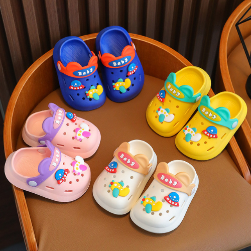 crocs, crocs infantil, sandalia infantil, sandália nuvem, acessórios infantis, moda infantil, verão 2024