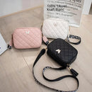 Bolsa-Feminina-em-Couro-Versátil-Bia-GarageBuy-04