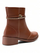 Bota-Feminina-Cano-Curto-Montaria-Rasteira-Marrom-GarageBuy-04