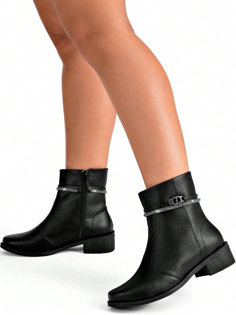 Bota-Feminina-Cano-Curto-Montaria-Rasteira-Preto-GarageBuy-02
