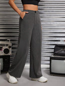 Calça-Feminina-em-Alfaiataria--Pantalona-Lulu-Cinza-GarageBuy-013