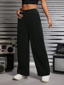 Calça-Feminina-em-Alfaiataria-Pantalona-Lulu-Preto-GarageBuy-012