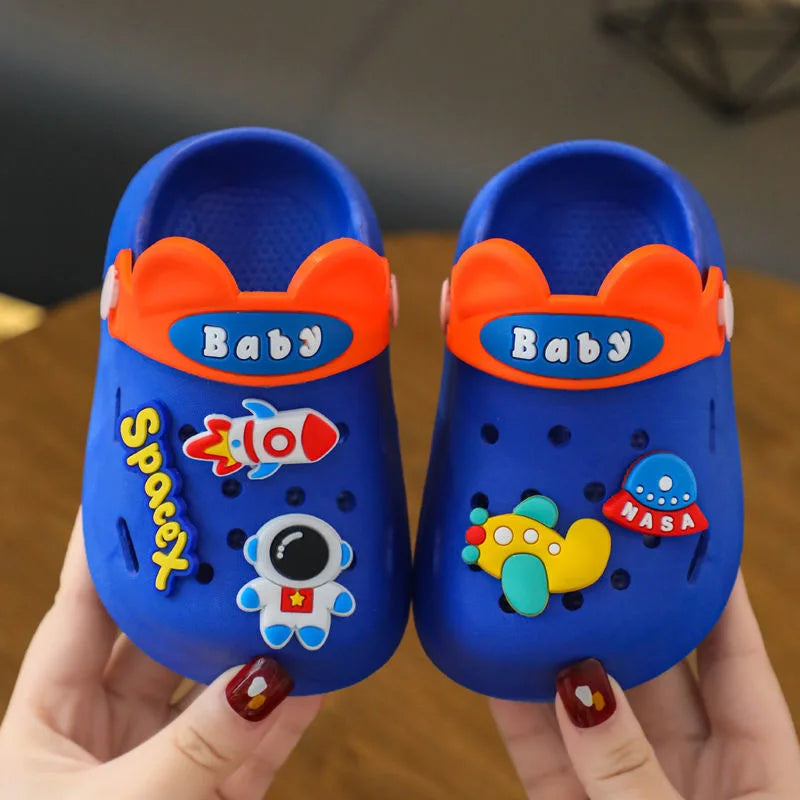 crocs, crocs infantil, sandalia infantil, sandália nuvem, acessórios infantis, moda infantil, verão 2024