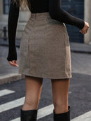 Saia-Curta-com-Fenda-Estampa-Marrom-Robertti-Garabuy-04