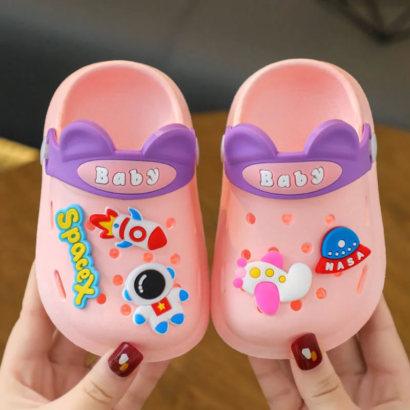 crocs, crocs infantil, sandalia infantil, sandália nuvem, acessórios infantis, moda infantil, verão 2024