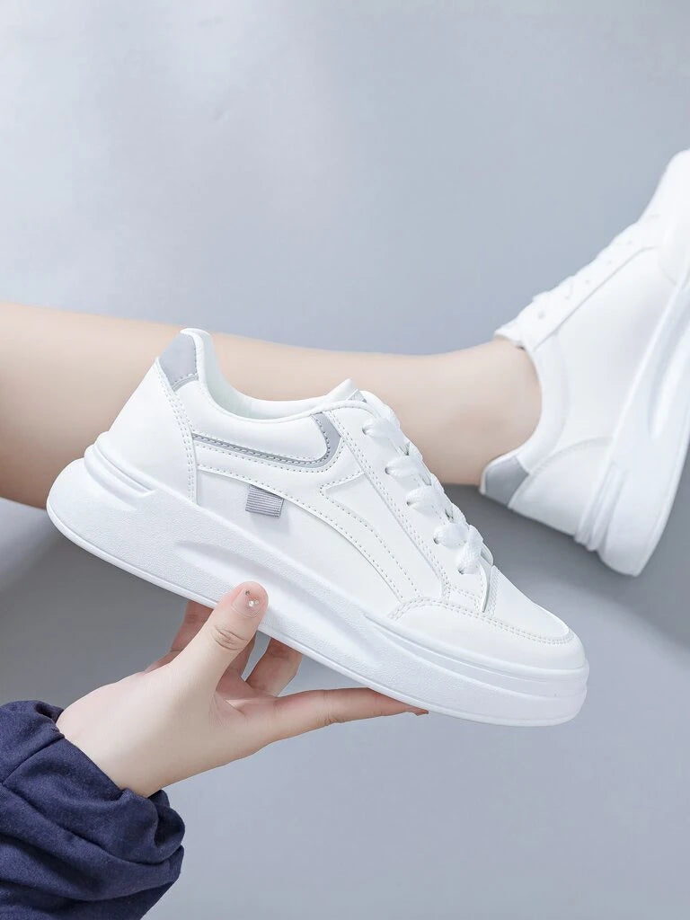 Tenis-Feminino-Branco-Com-Cinza-Conforto-Madri-GarageBuy-05